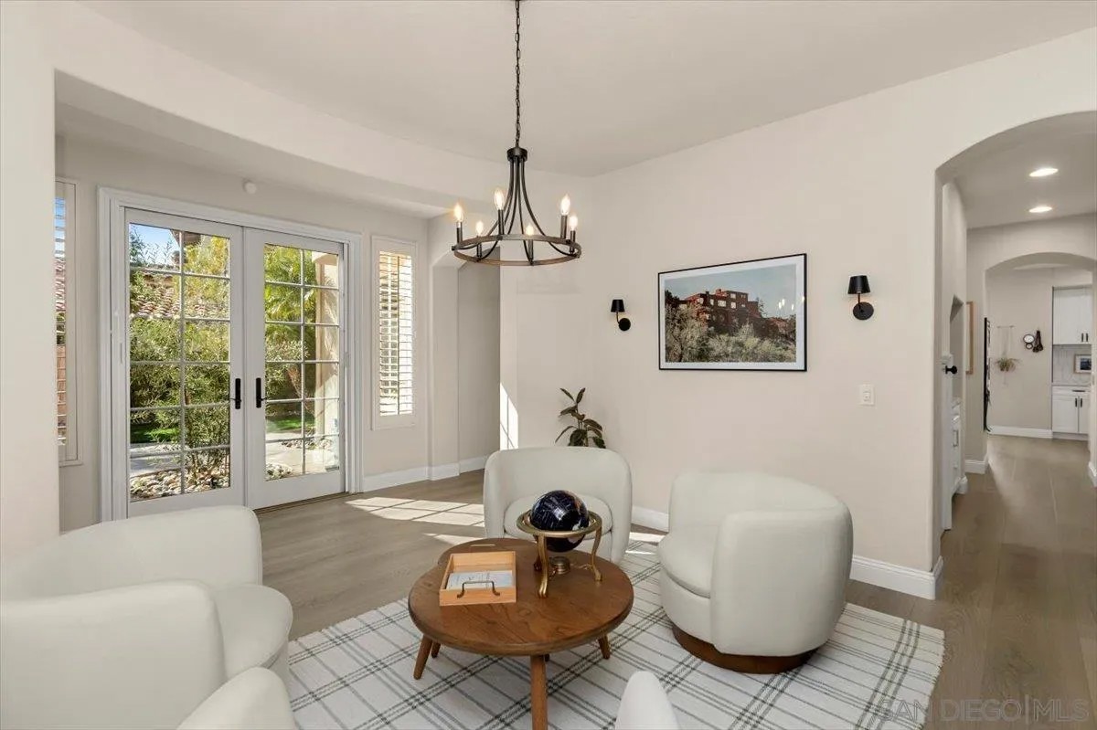 3224 Avenida La Cima