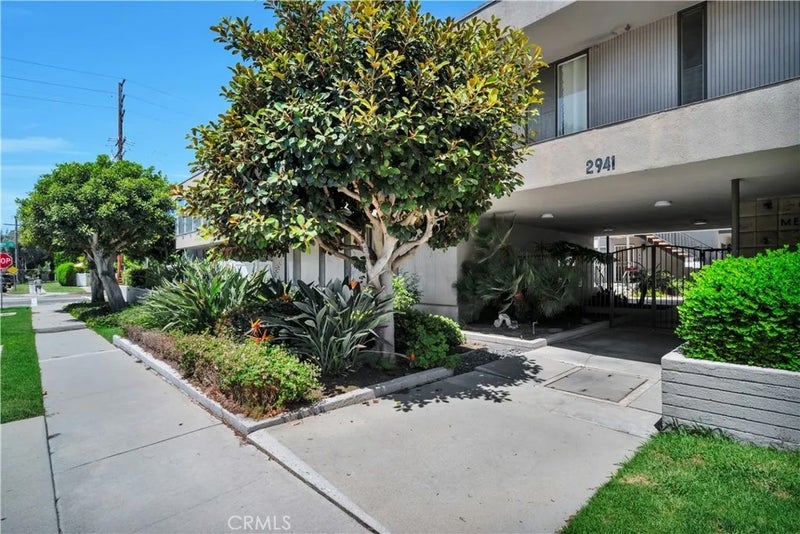 2940 W Carson 211