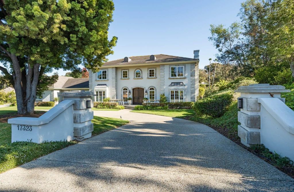 Photo of 17323 Circa Del Sur, Rancho Santa Fe, CA 92067 (MLS # 250045353)