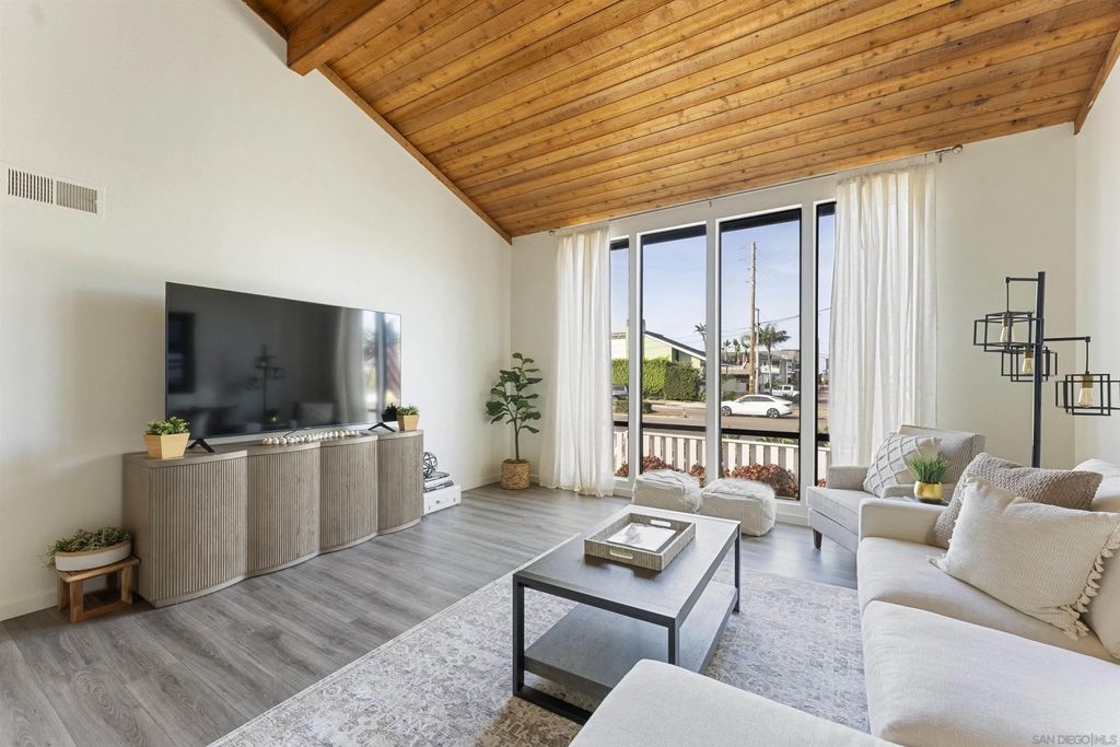 Photo of 2435 Camino Del Mar, Del Mar, CA 92014 (MLS # 250043962)