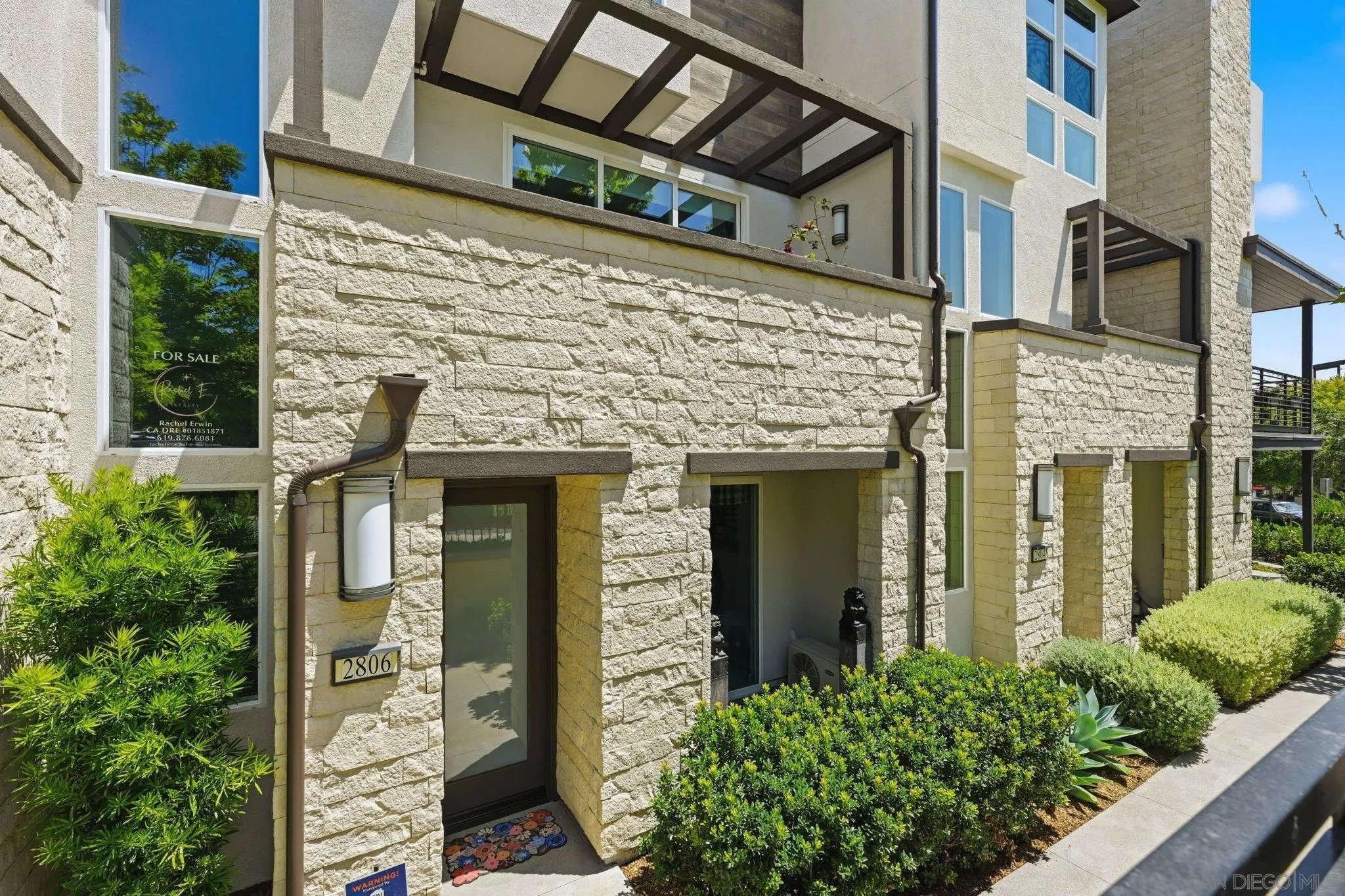 2806 Avella Cir