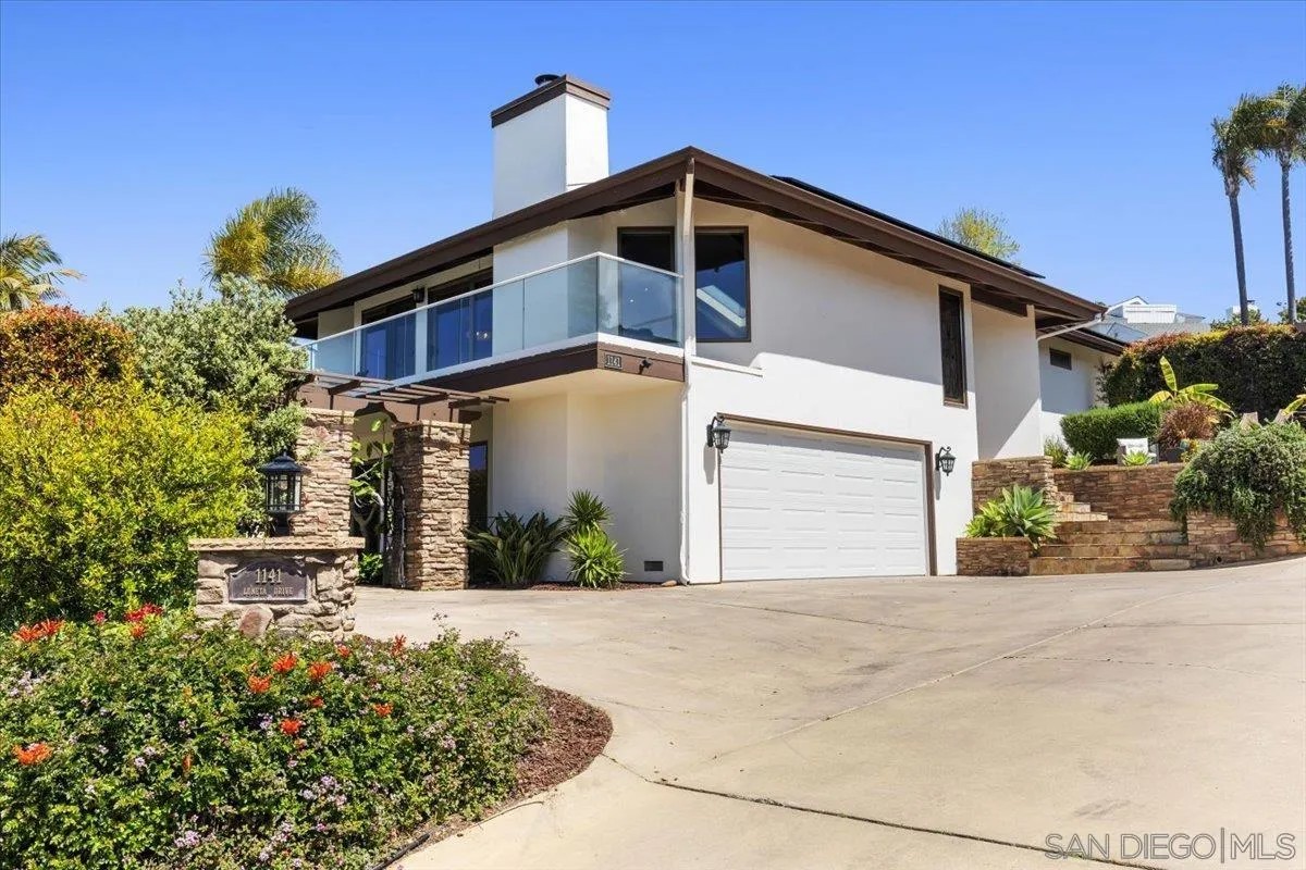 1141 Luneta Drive