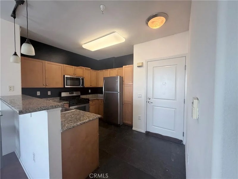 100 S Alameda 318