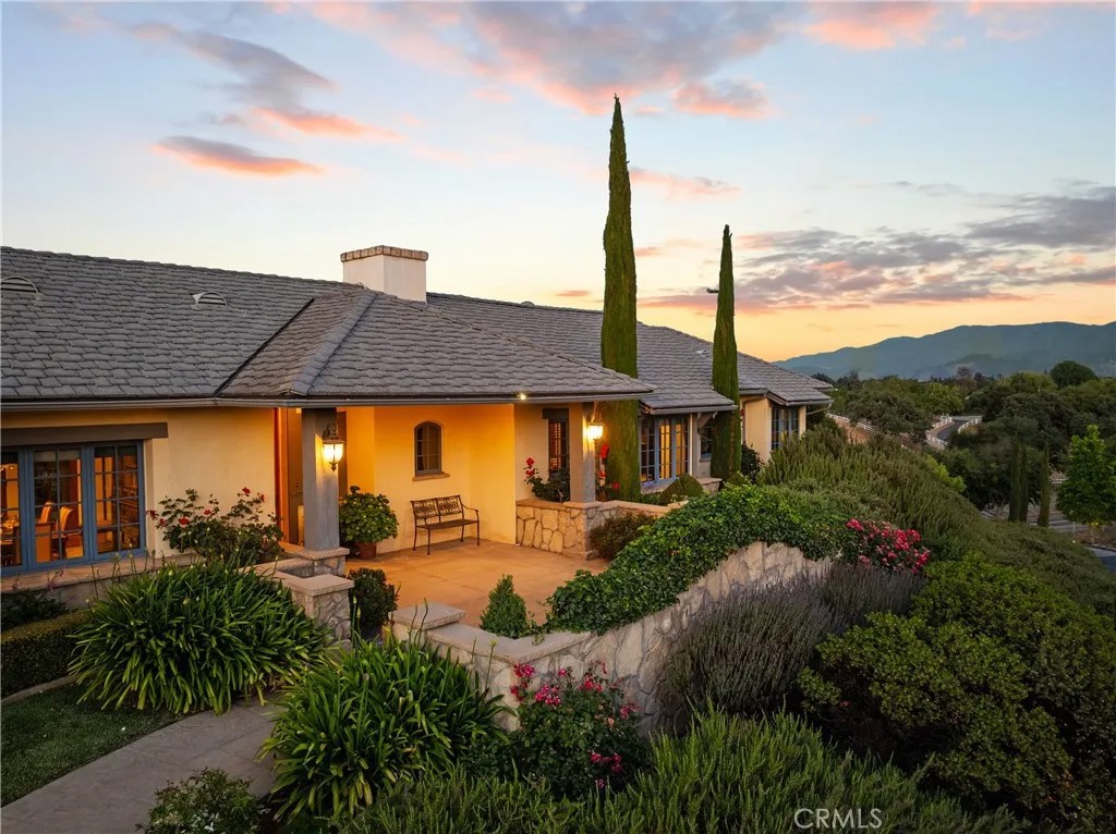 1559 Rolling Hills Road