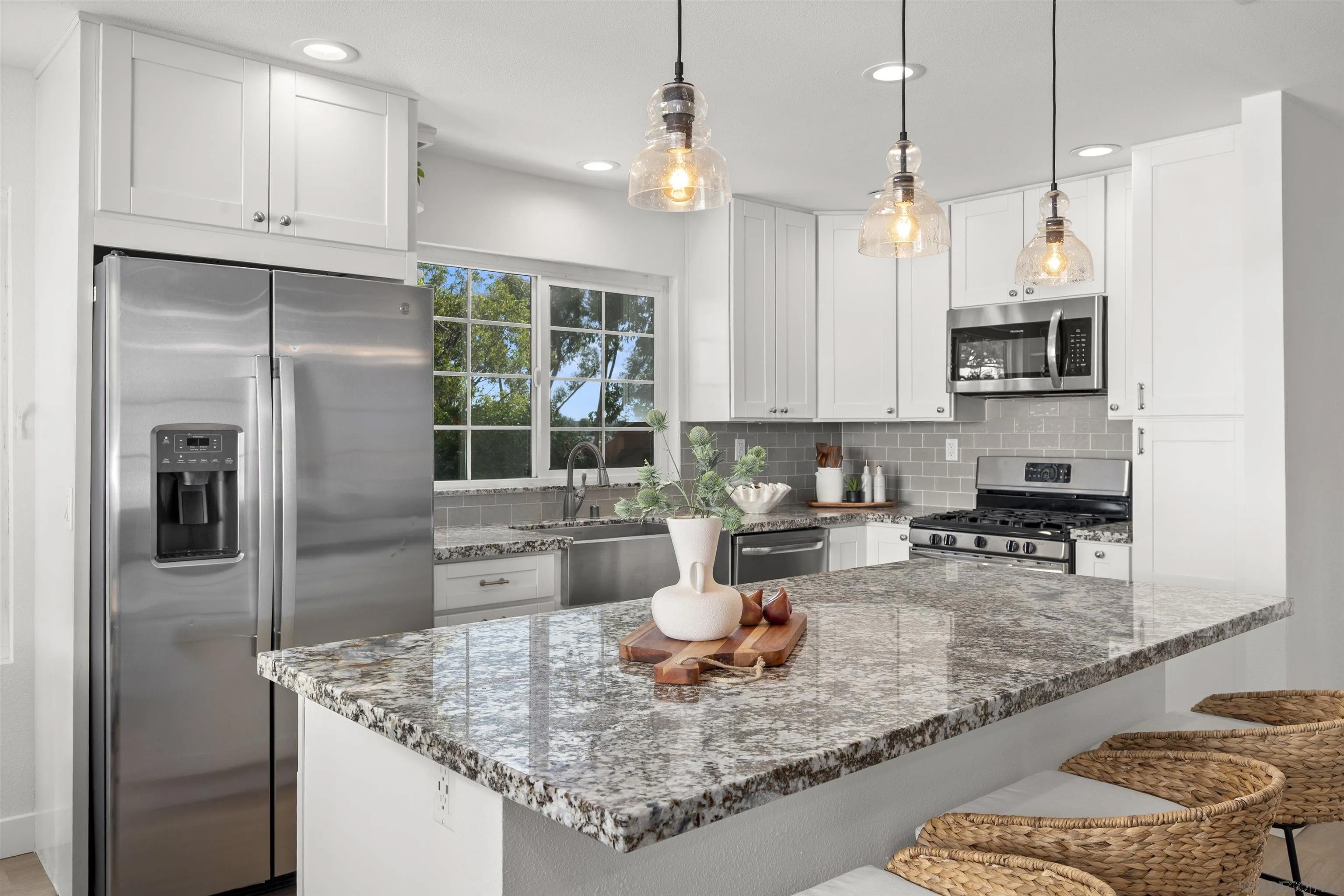 3498 Mission Mesa Way