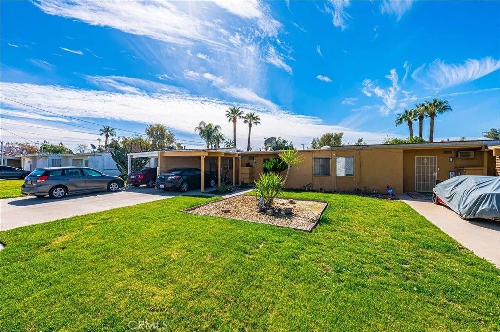 Photo of 314 E 7th Street, San Jacinto, CA 92583 (MLS # SW25079234)