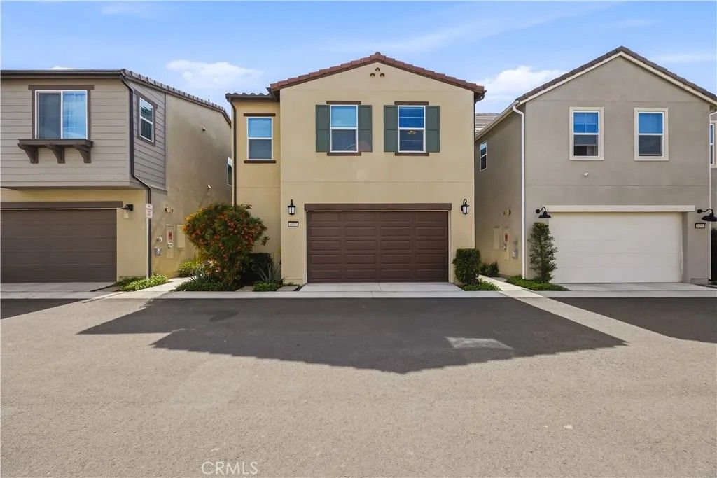 Photo of 4057 Spring Haven Ln, Corona, CA 92883 (MLS # MB26072810)