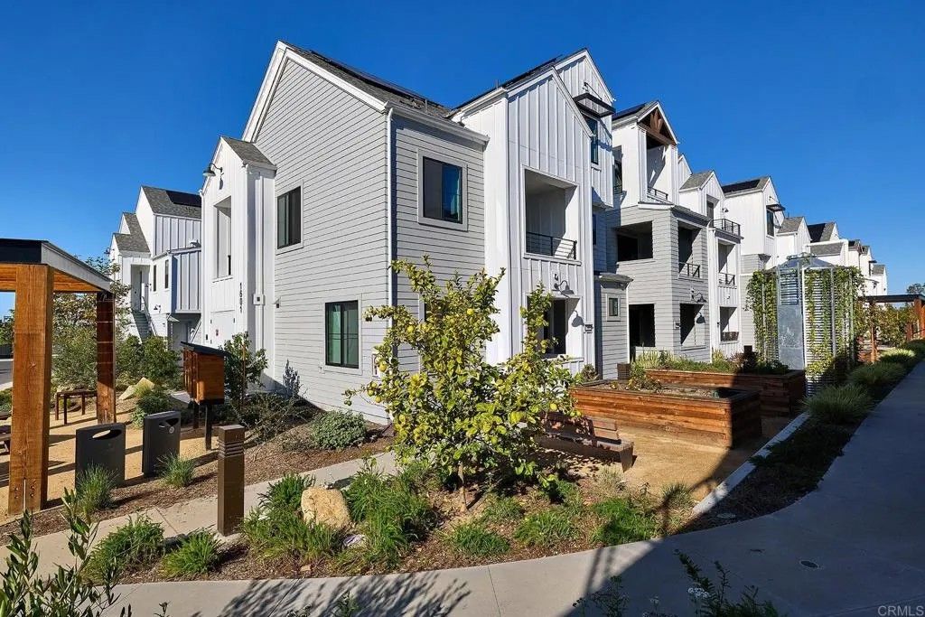 Photo of 1601 San Remo Place #101, Encinitas, CA 92024 (MLS # NDP2511479)