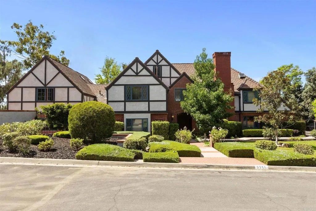 Photo of 3251 Piragua Street, Carlsbad, CA 92009 (MLS # PTP2602481)