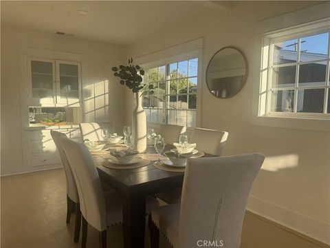 Tiny photo for 748 N Kenmore Ave, Los Angeles, CA 90029 (MLS # CV25274642)