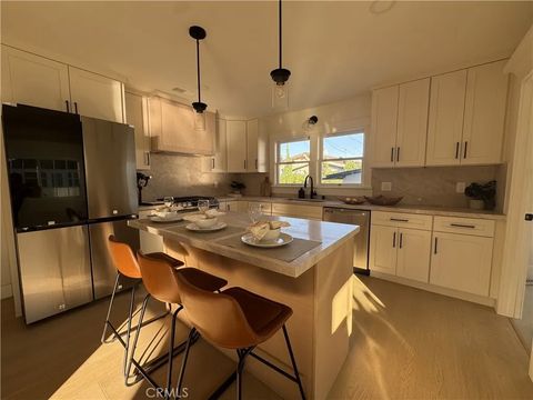 Tiny photo for 748 N Kenmore Ave, Los Angeles, CA 90029 (MLS # CV25274642)