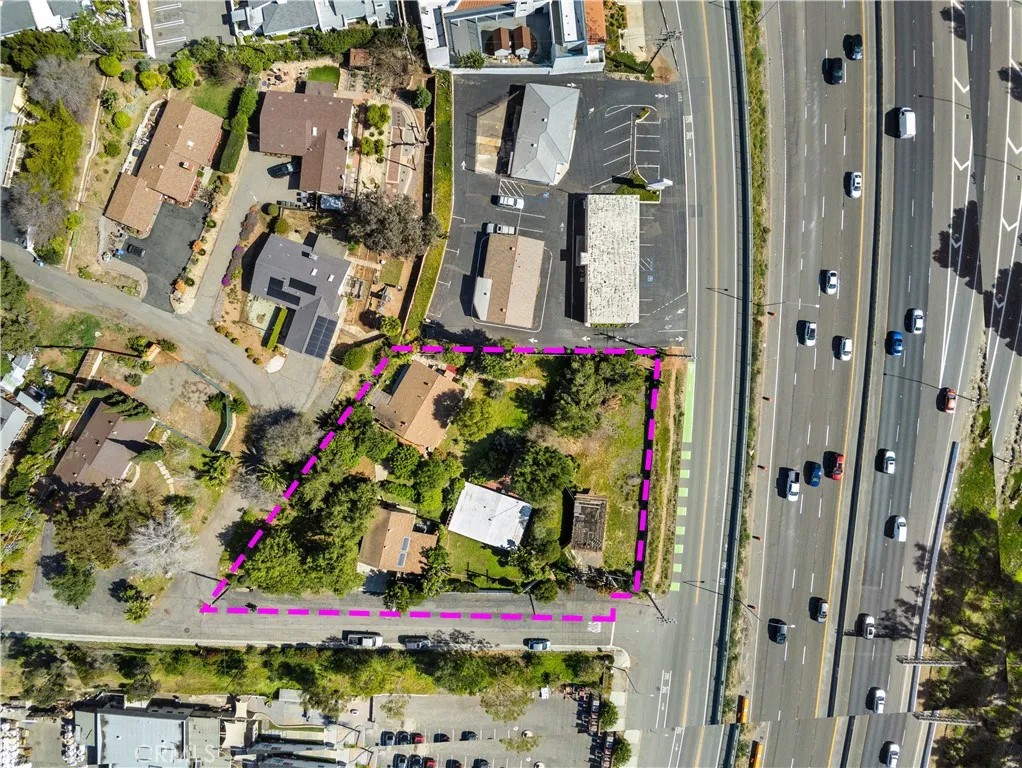 801 W Vista