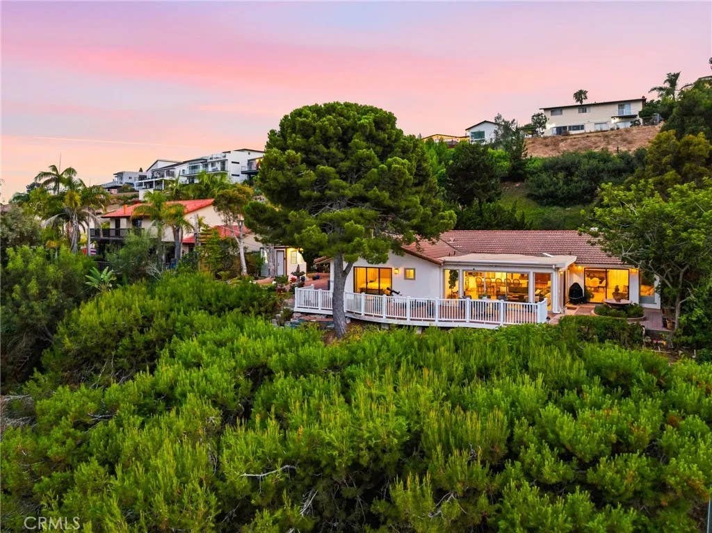 Photo of 5762 Desert View Drive, La Jolla, CA 92037 (MLS # TR26165155)