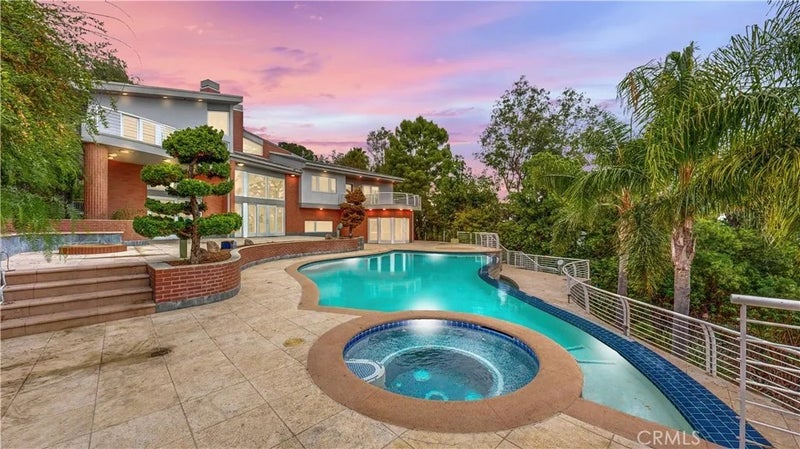 742 Greenridge Drive