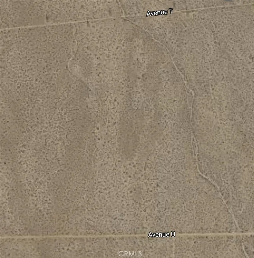 Photo of 253 Avenue T Ave #T4/253, Black Butte, CA 93591 (MLS # PW26130696)