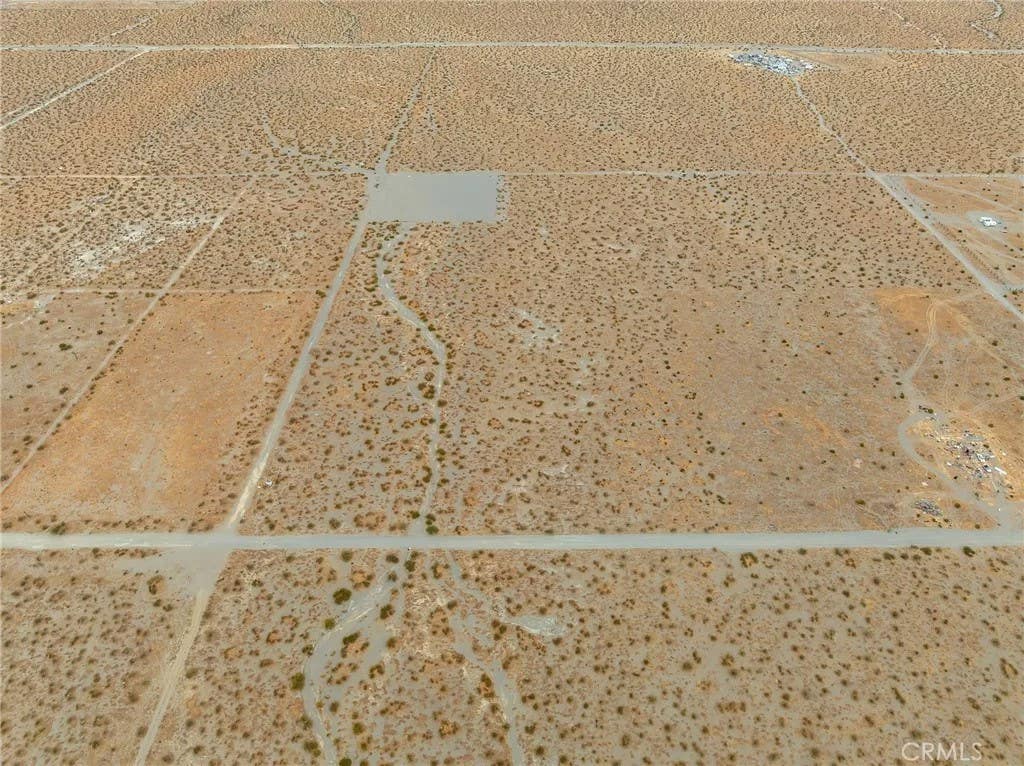 Photo of 0 Sandstone, Phelan, CA 92371 (MLS # HD26155875)