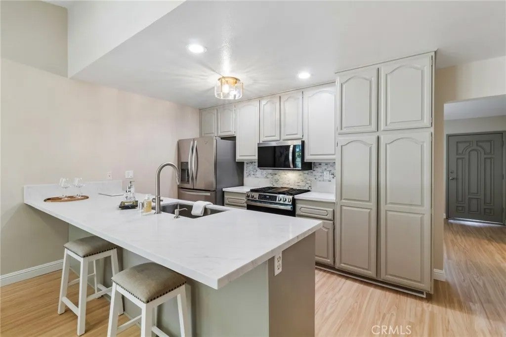 29860 Mira Loma Drive