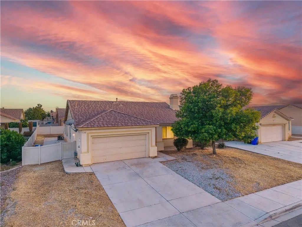 Photo of 11797 Maywood Ct, Adelanto, CA 92301 (MLS # CV26230271)
