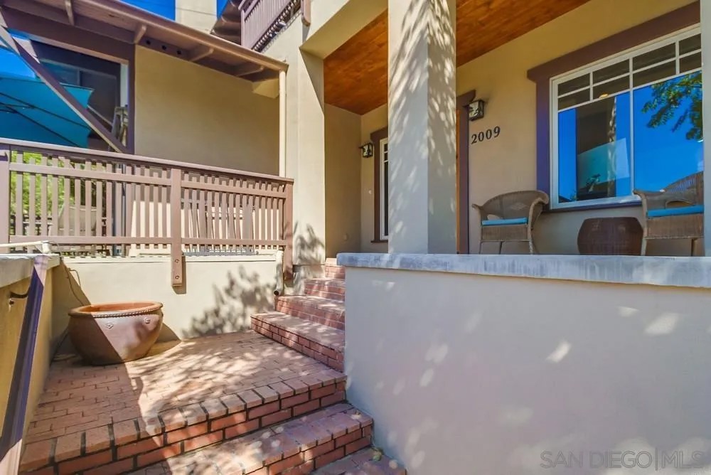 2009 Granada Ave