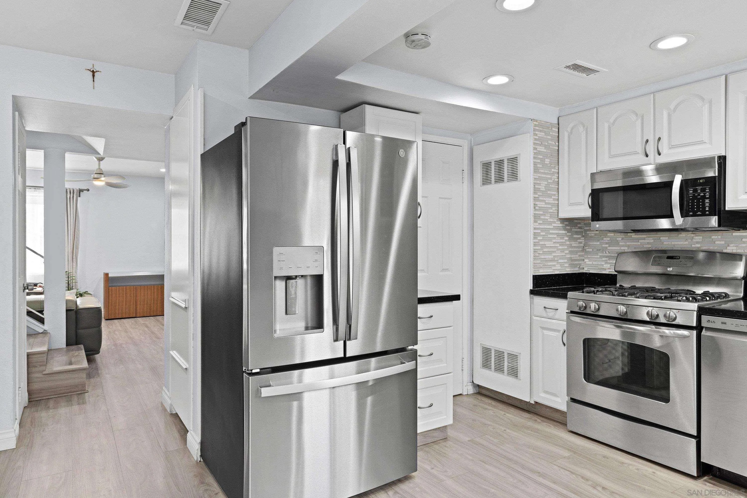 8022 Winter Gardens Blvd C