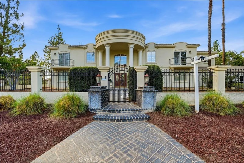 6939 Orozco Dr