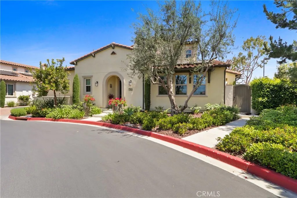 10902 Flora Park Way