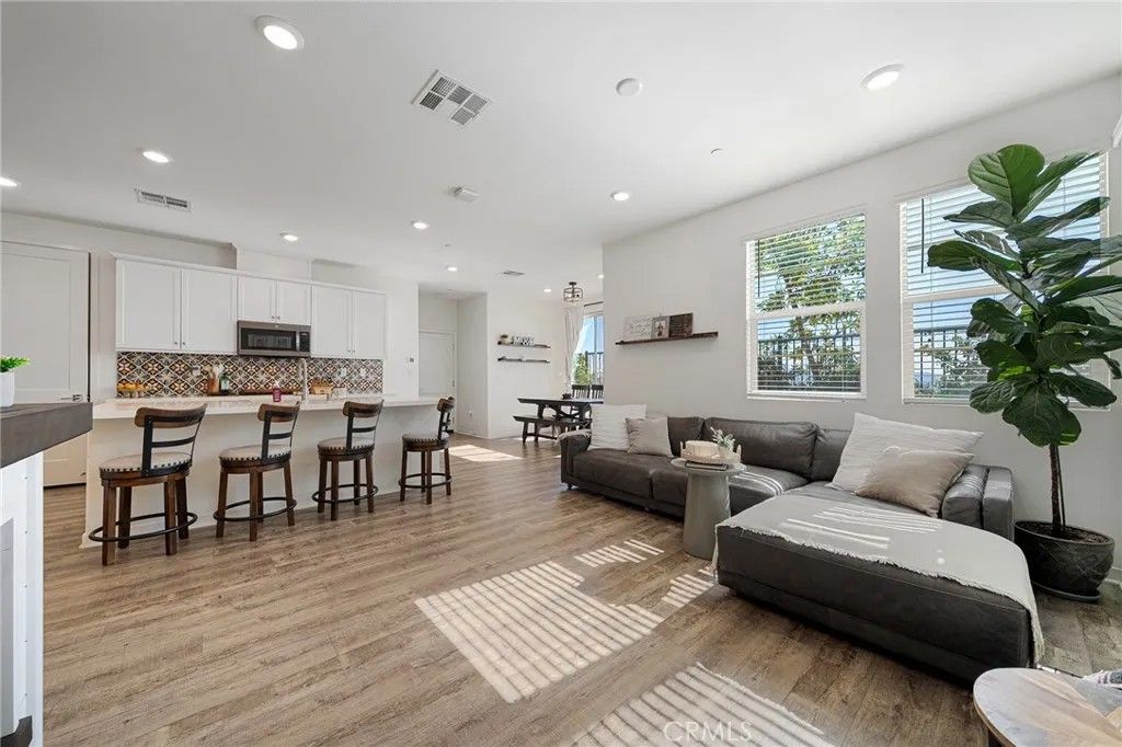 Photo of 803 Cherry Way, Upland, CA 91786 (MLS # CV26024633)