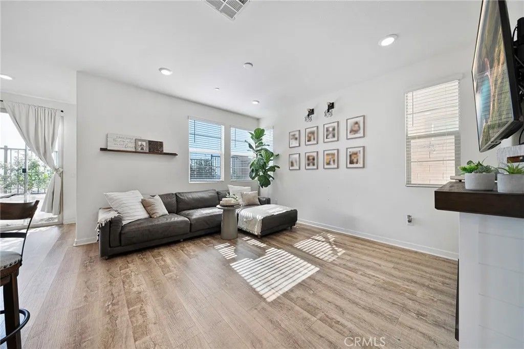 Photo of 803 Cherry Way, Upland, CA 91786 (MLS # CV26024633)