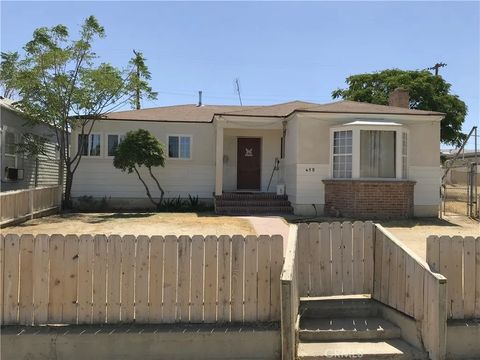 Tiny photo for 415 Kern St, Taft, CA 93268 (MLS # SR25267182)