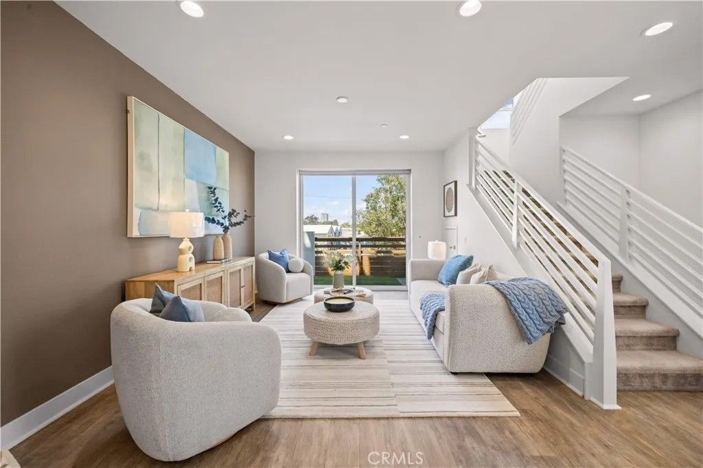 Photo of 645 W 17th ST, Costa Mesa, CA 92627 (MLS # OC26094931)