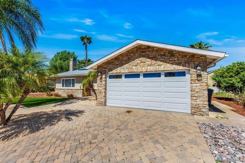 Photo of 1320 La Mirada Ave, Escondido, CA 92026 (MLS # 260006682)