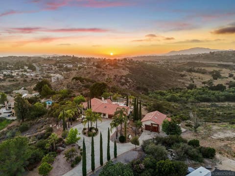 Photo of 3004 Via Donito, Alpine, CA 91901 (MLS # 260013707)