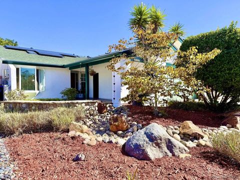 2767 Lancha St San Diego CA 92111