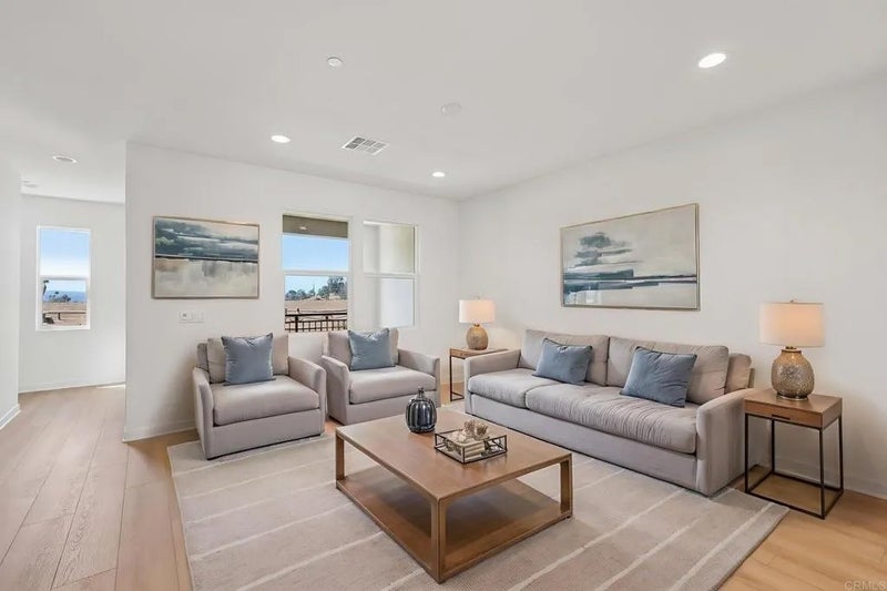 323 Jimson Glen