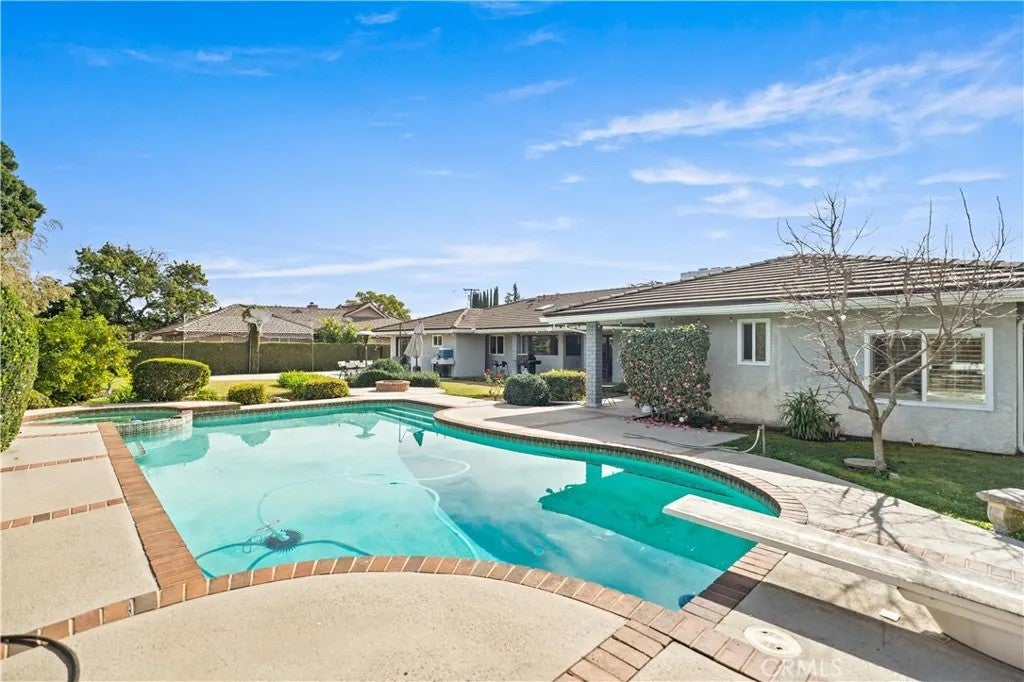 541 Rosemarie