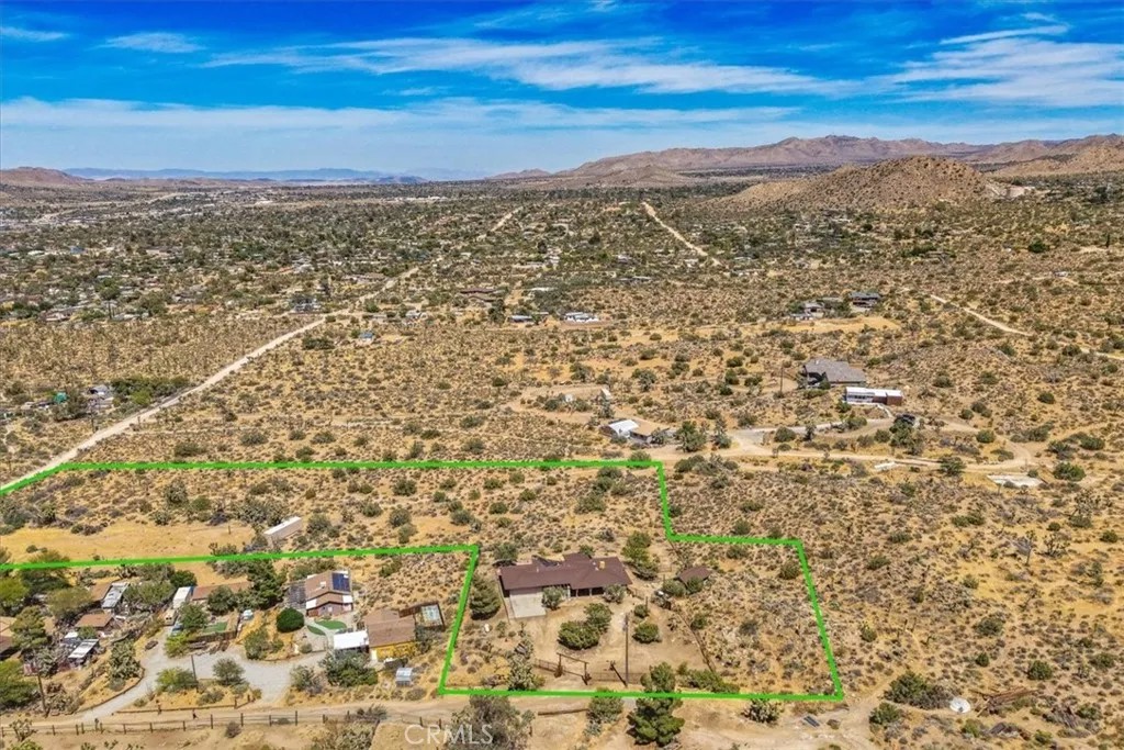 8001 Hammett Road