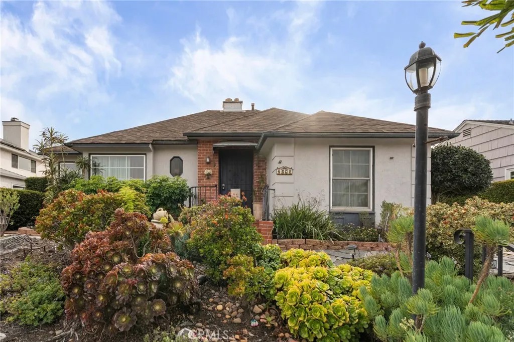 4608 Valencia