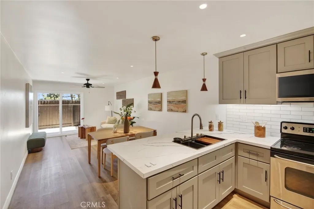 278 N Wilshire B10
