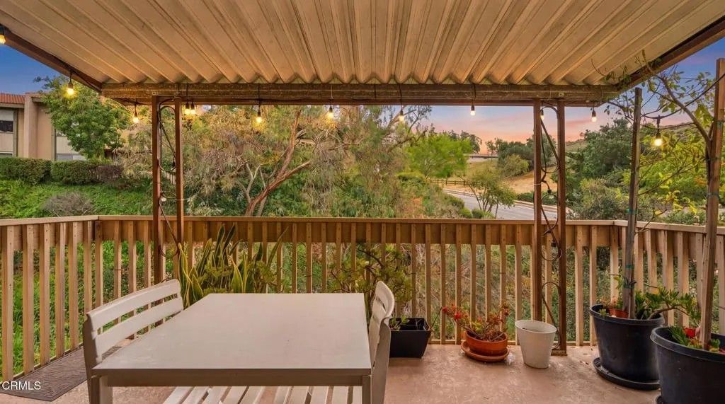 Photo of 254 Sequoia Court #33, Thousand Oaks, CA 91360 (MLS # V1-35650)