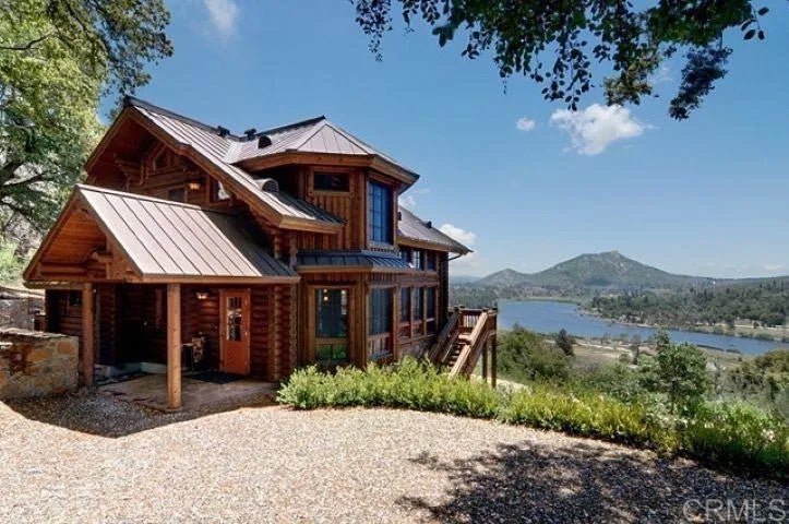 Photo of 34385 Broken Oak LN, Julian, CA 92036 (MLS # NDP2609422)