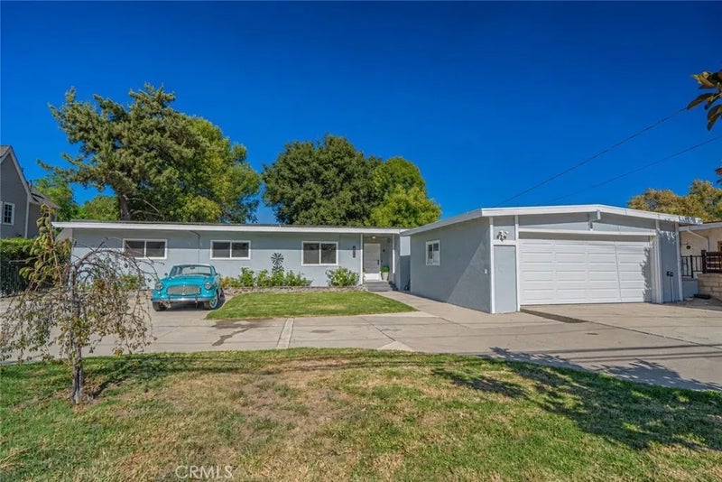 21143 Placerita Canyon