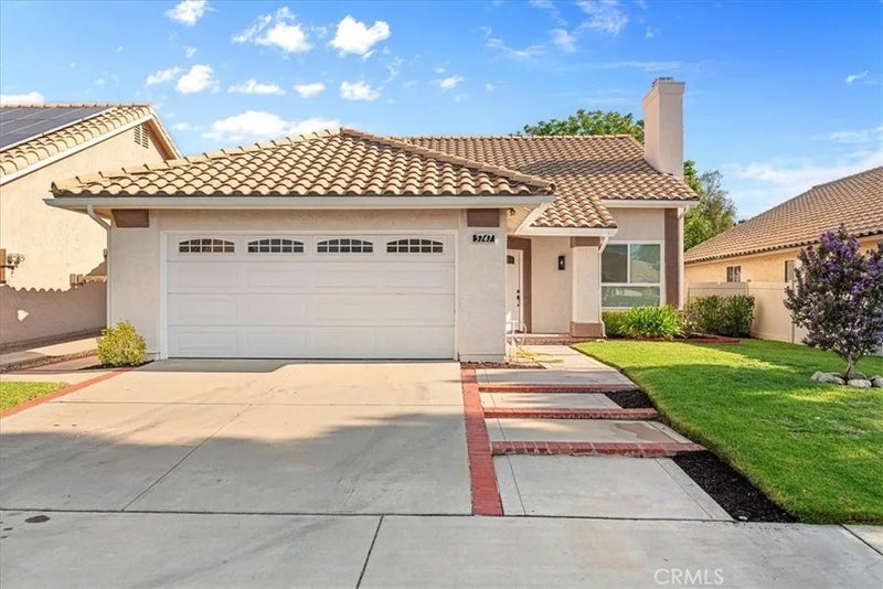 5747 Oakmont