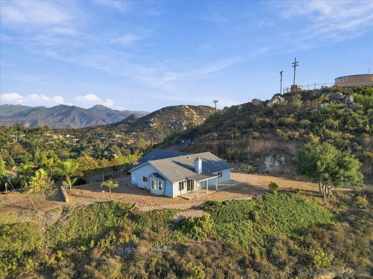800 Alta Lane