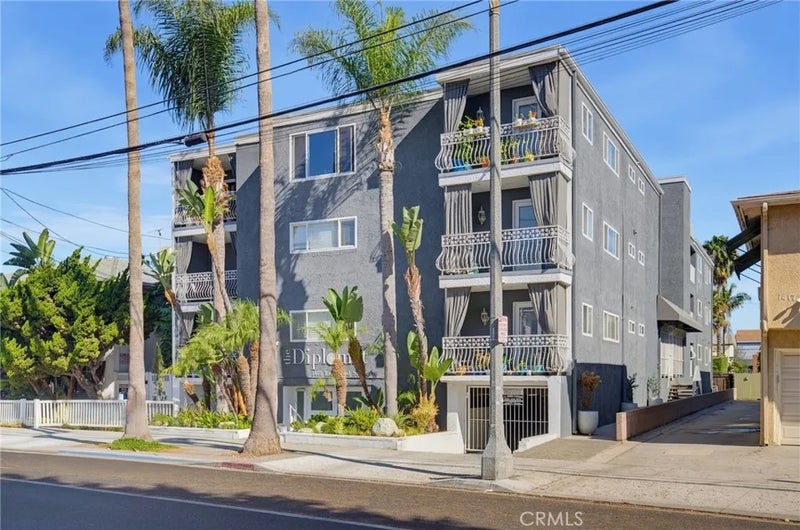 1401 E 3rd Street 16