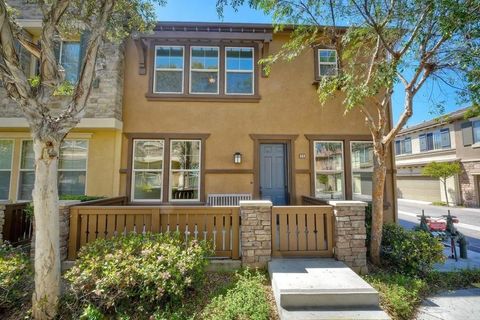 10653 Golden Willow 143 San Diego CA 92130