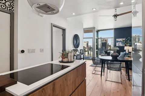 800 The Mark Ln Unit 2703, San Diego, CA 92101 - #: 250044757