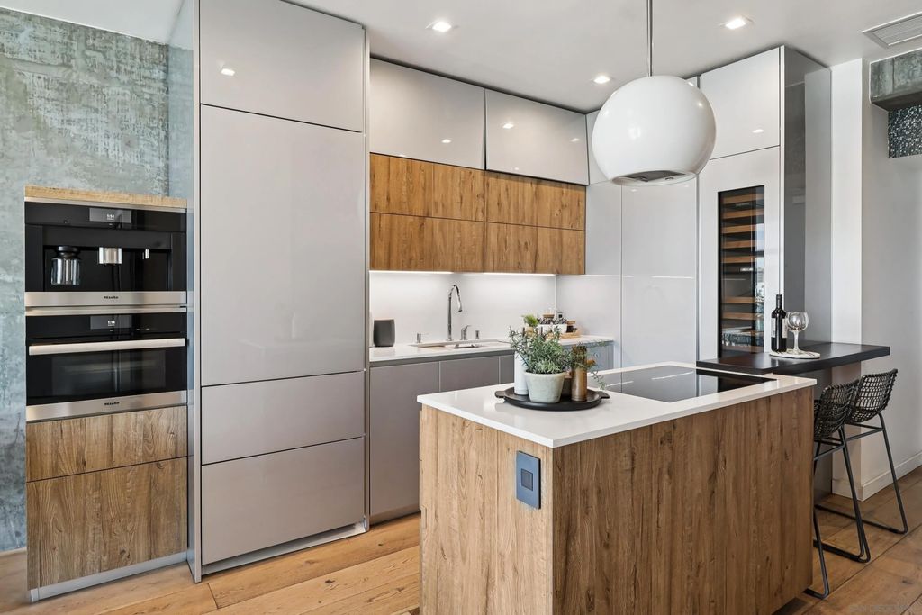 Photo of 800 The Mark Ln #2703, San Diego, CA 92101 (MLS # 250044757)