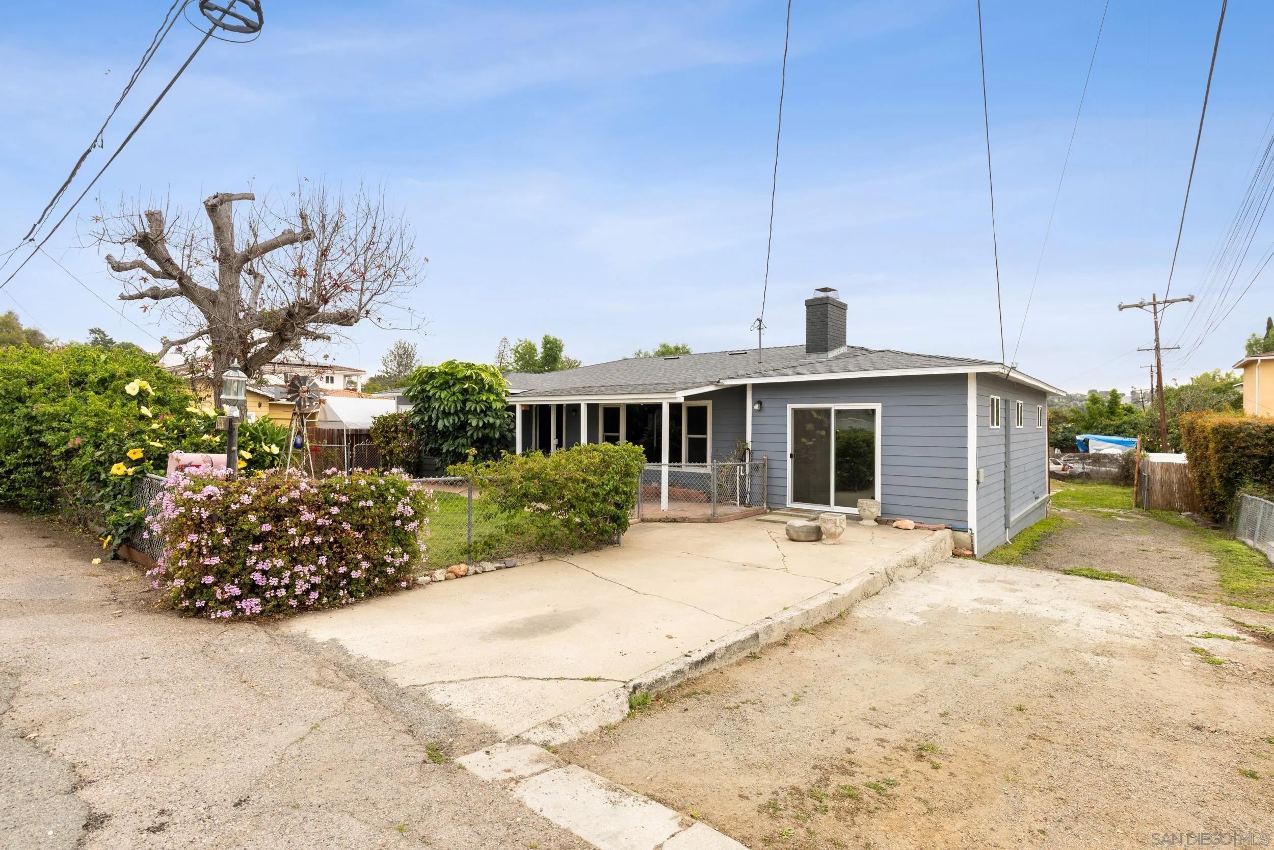 9969 Sierra Madre Rd