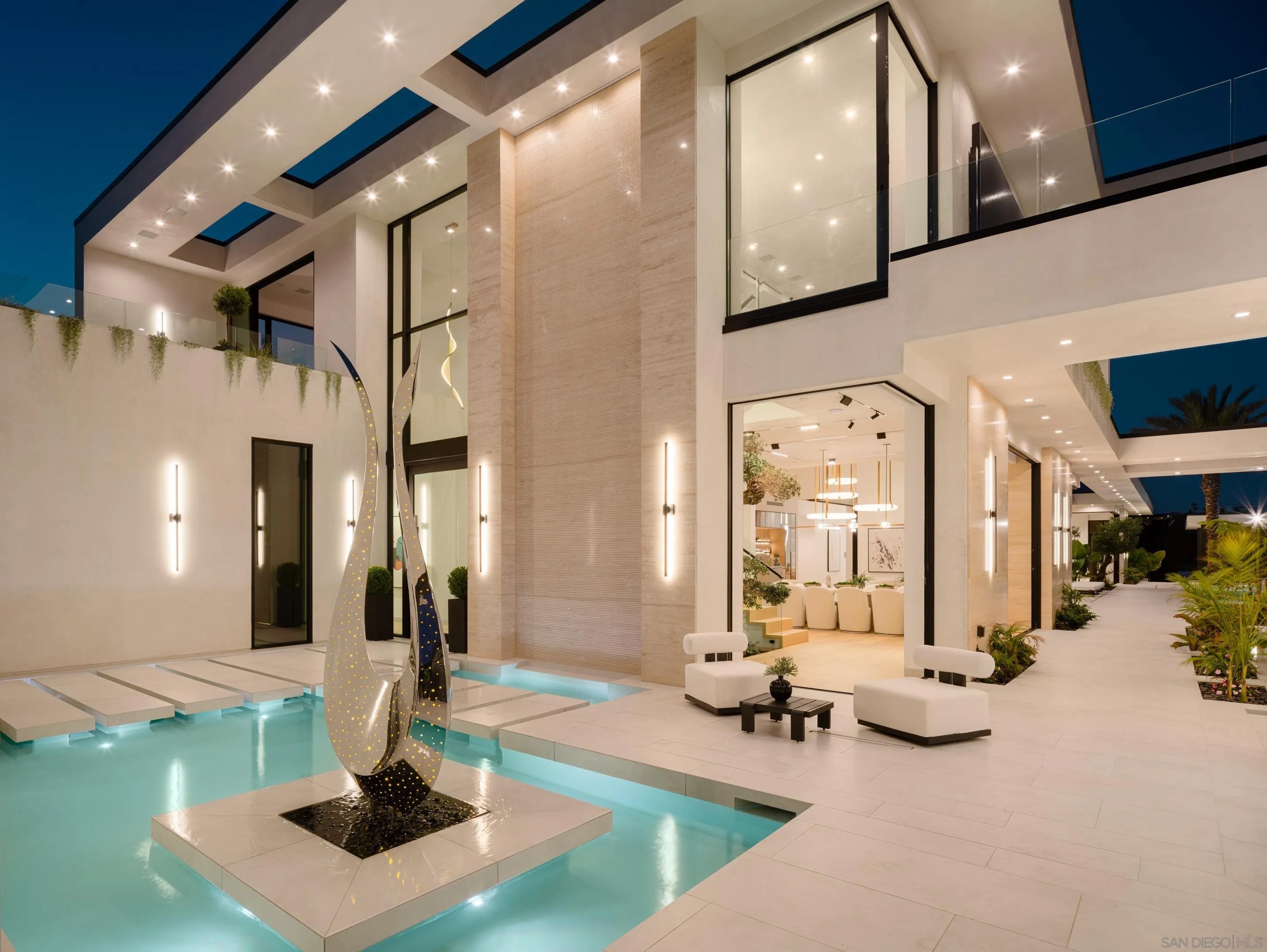 6283 La Jolla Scenic Drive S