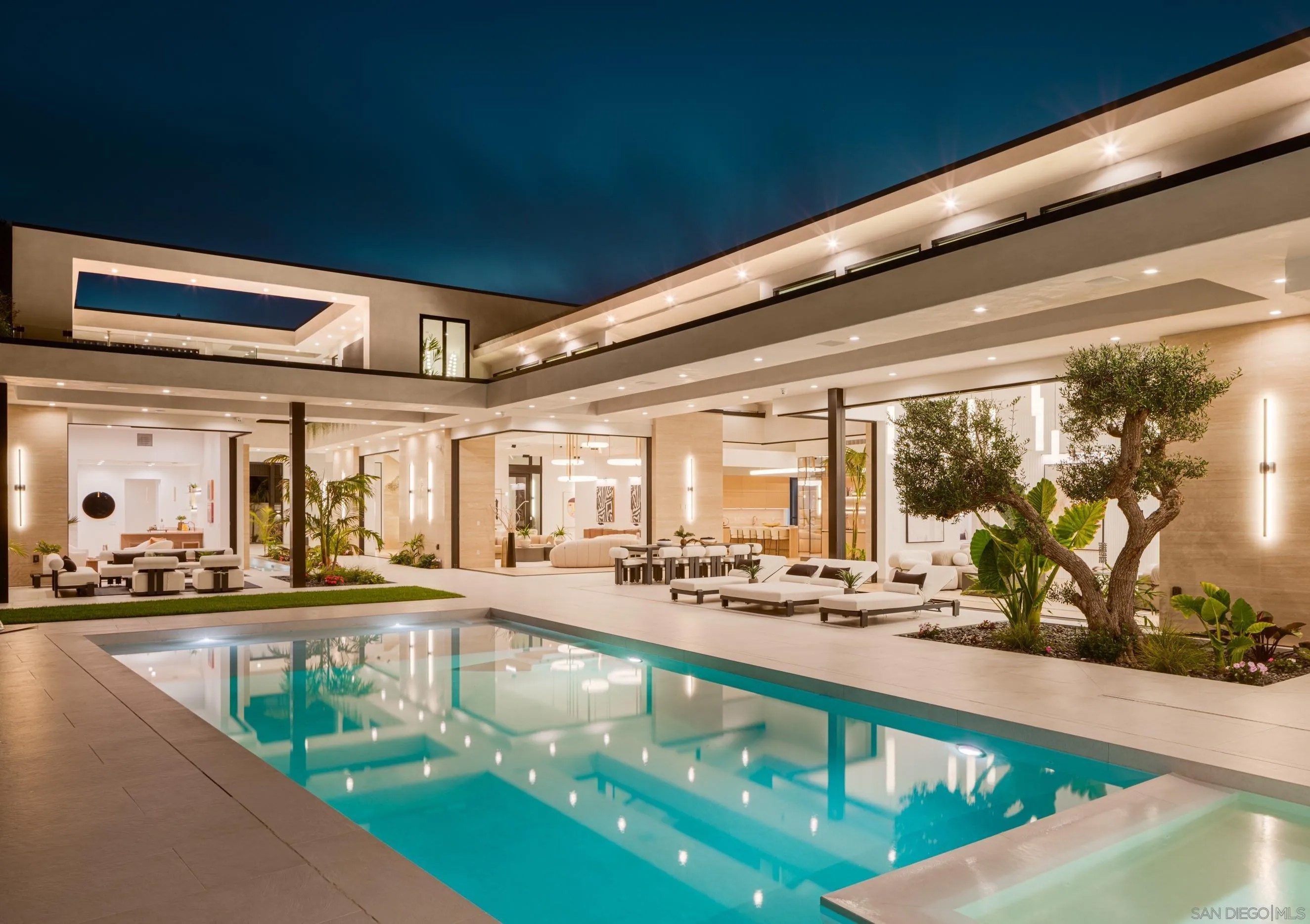 6283 La Jolla Scenic Drive S